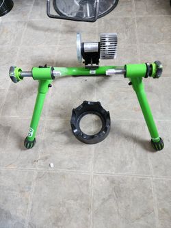 Kinetic Road Machine| Smart 2 Trainer