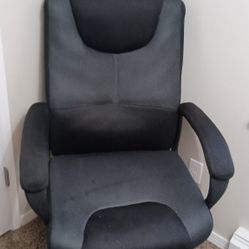 Comfortable Mesh Lined Office Chair