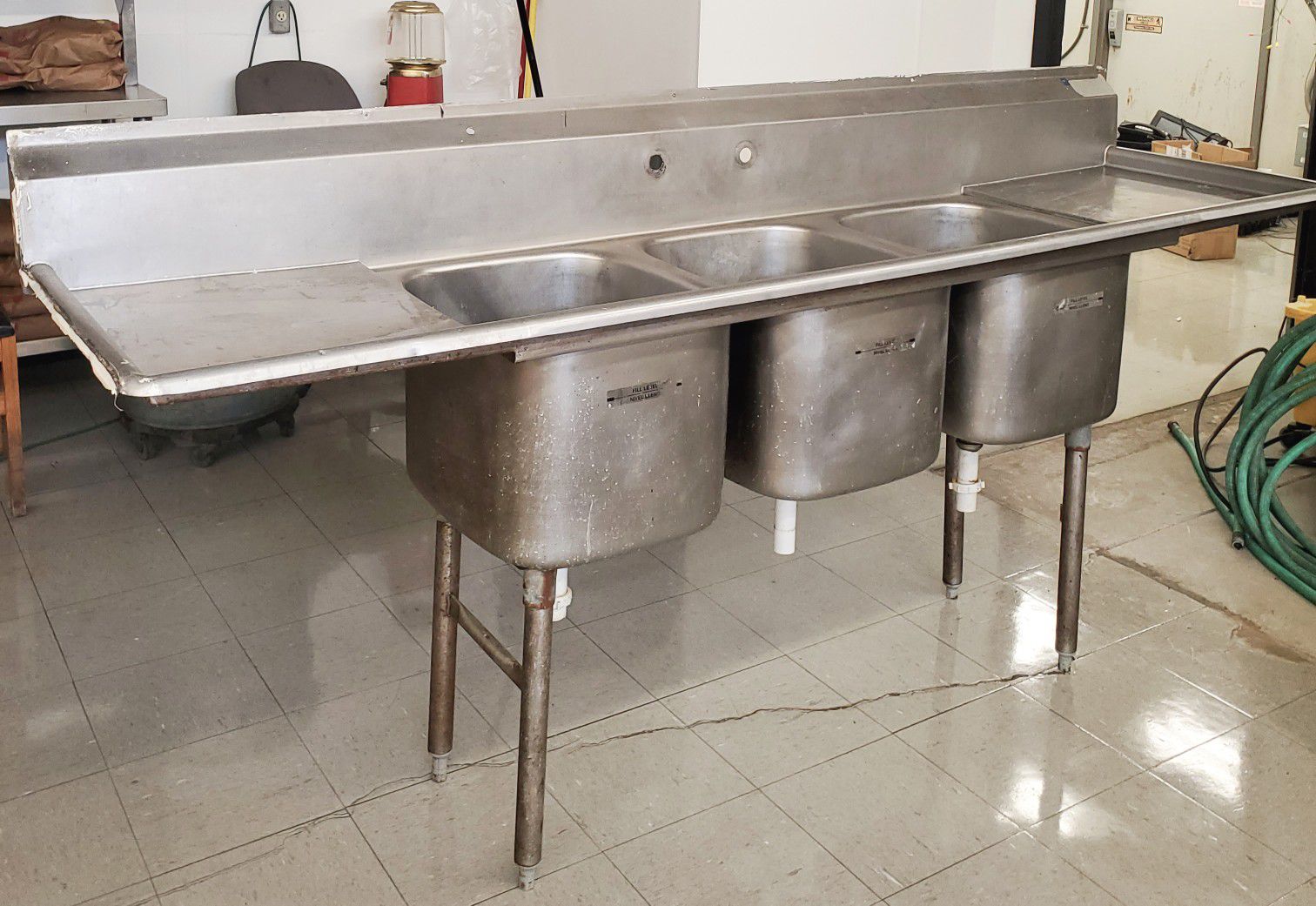 Commercial 3 compartment sink