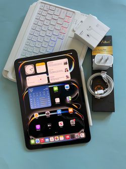 IPad Pro 11” (M4 chip / OLED  Screen / 2024 ) 512GB with keyboard, pen & Accessories