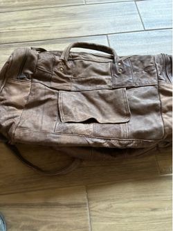 Leather Duffle bag, fully lined. EXCELLENT