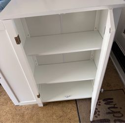 White cabinet