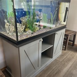 75 gallon Fish Tank/Stand/Pump/Fish