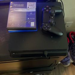 PS4 w/ Controller 