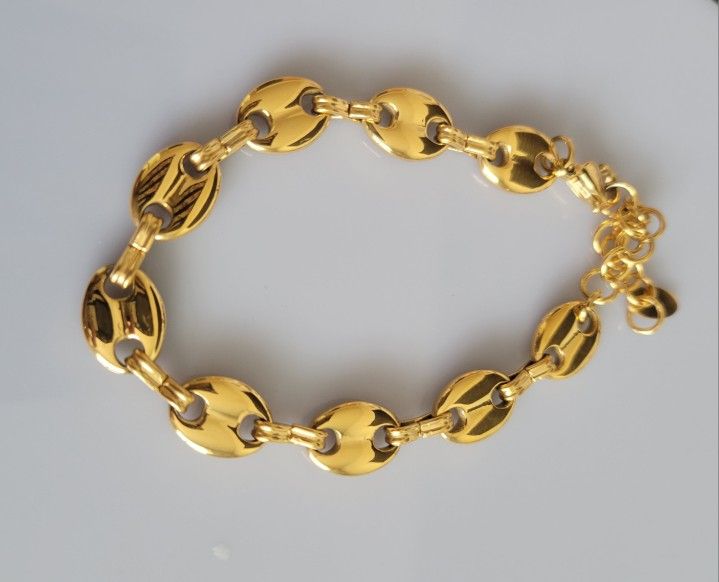 Yellow Gold Plated Bracelete ( Unisex)
