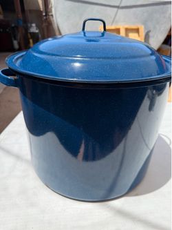 VTG Blue speckle enamel large pot great condition