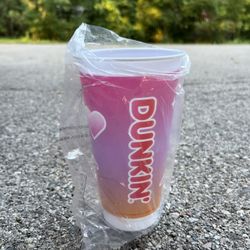 Dunkin Sabrina Carpenter Cup