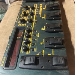 ZOOM GFX-8 Guitar Effects Processor