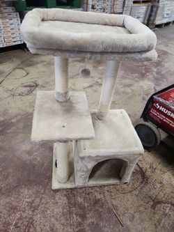Cat tree tower