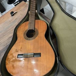 Yamaha guitar G-85 A