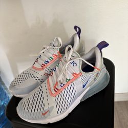 Nike 270’s 8.5 W or 7M