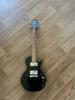 Epoch Les Paul Electric Guitar