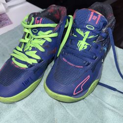 Kids Basketball Shoes Size 4