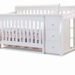 Crib, toddler rail, toddler mattress, mattress protector