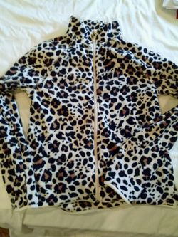 New H&M sweater girls