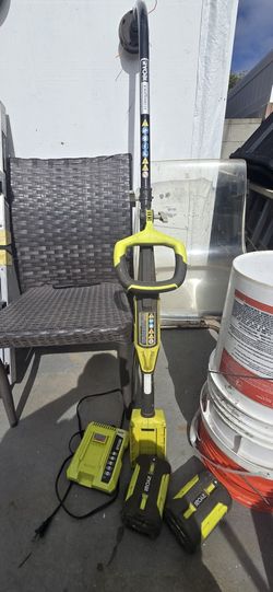 vendo 1 cortadora de malesa ryobi de baterias 40voltios $65