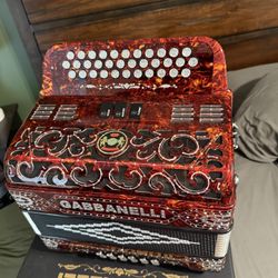 Acordeon GABBANELLI EN TONO FA