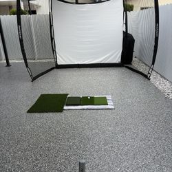 Outdoor And Indoor Golf Sim 