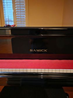 Samick Baby grand piano