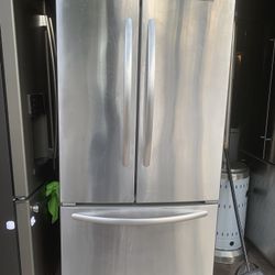 Neveras Tres Puertas Statill 33/67