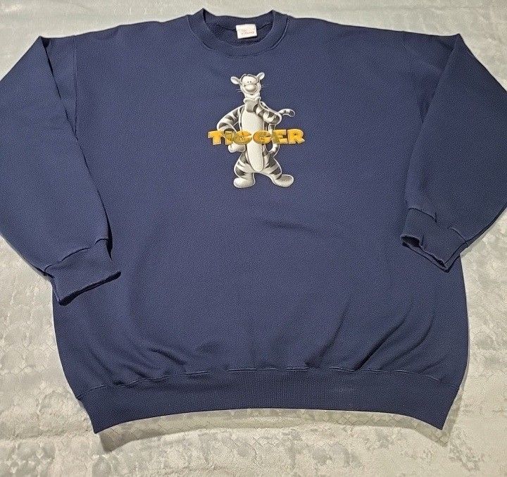 Disney Store Vintage 90's Tigger Crewneck Sweatshirt Navy Size XL