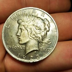 AUTHENTIC 1923 -P MINT PEACE SILVER