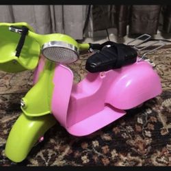 BATTAT Our Generation Motorcycle - Vespa SCOOTER for 18” doll