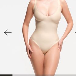 SKIMS CORE SCULPT PLUNGE BODYSUIT- 2 Available 