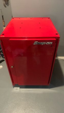 Snap on cabinet