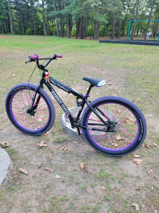 SE Maniacc Flyer 27.5+ "Purple People Eater"