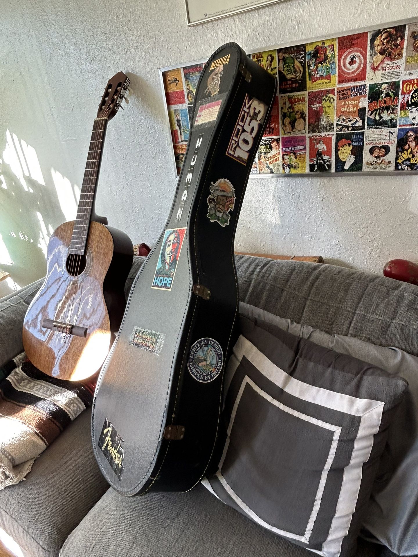 Left Handed Samick Acoustic Guitar With Case