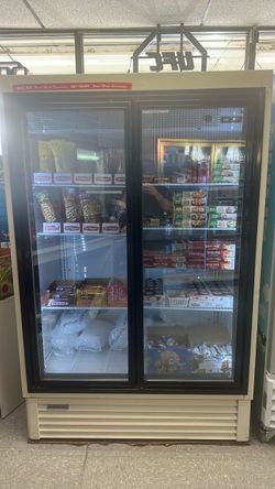 Commercial freezer