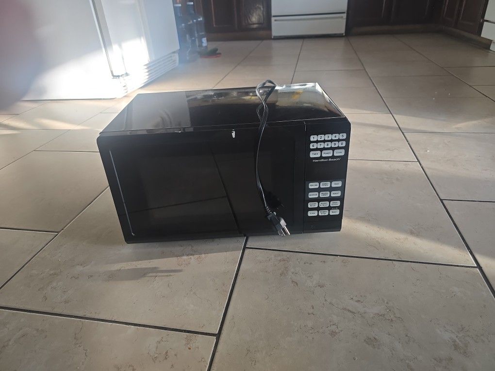 HAMILTON BEACH MICROWAVE