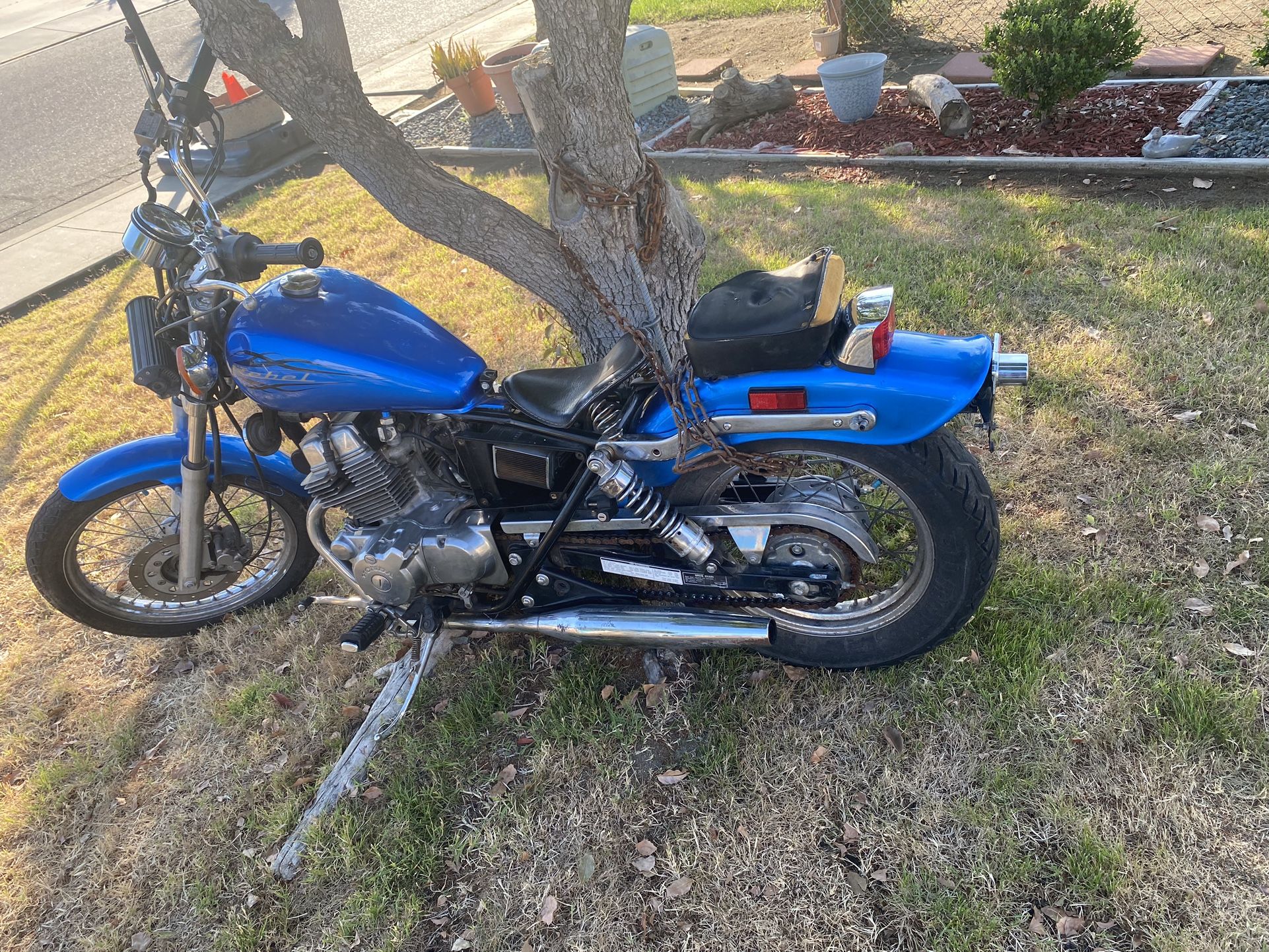 Honda Rebel 500
