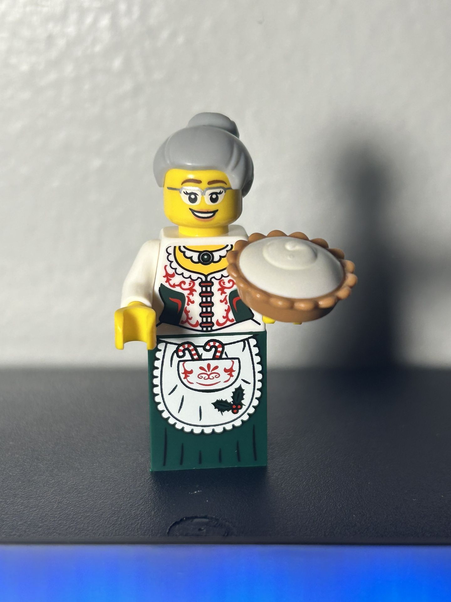 Lego Seasonal Mrs. Claus