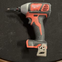 Milwaukee Impact Driver 
