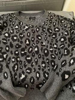 Ladies Sweaters Size Large And XL $5 Each 