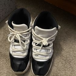 Jordan 11s