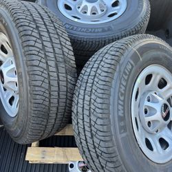 GMC or Chevy Dually Truck 2026 Wheels and Tires Michelin LT 275/70/18