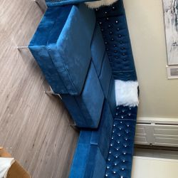 5PC Jaszira Royal Blue Sectional 