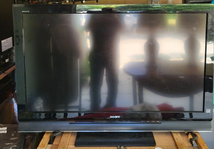 45" Sony TV