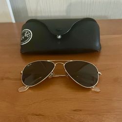 Ray-Ban Aviator Classic Sunglasses