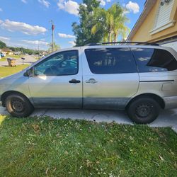 2002 Toyota Sienna