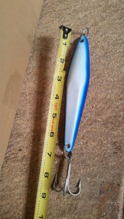 Salas Iron Fishing Jig blue white