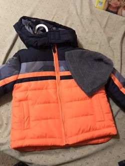Boy winter jacket with beanie
