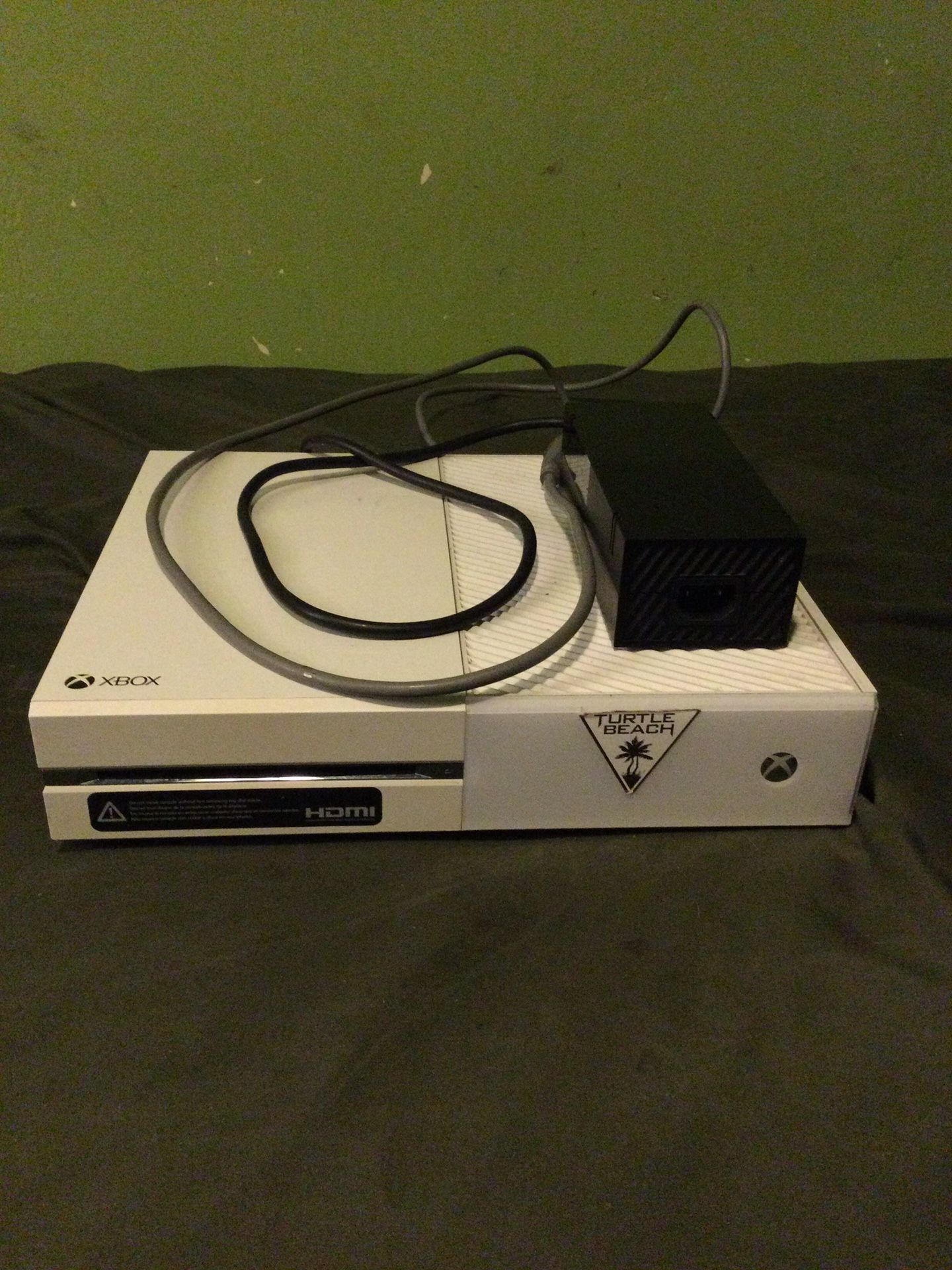 Free Xbox One Console 500GB Includes HDMI and Powercord! (NO CONTROLLER) 100% Works Free Xbox One Console