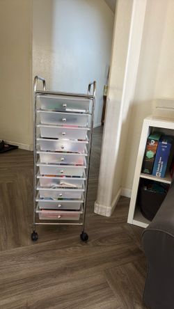 Rolling cart with drawers