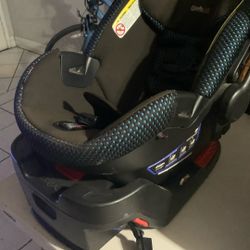 INFANT INFANT CAR SEAT 