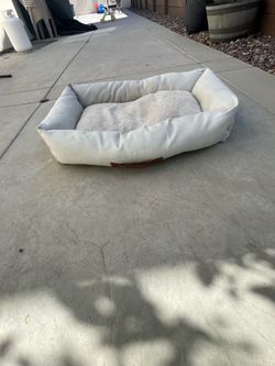 Dog bed medium