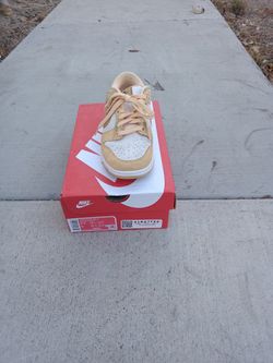 Nike Dunks Low LX